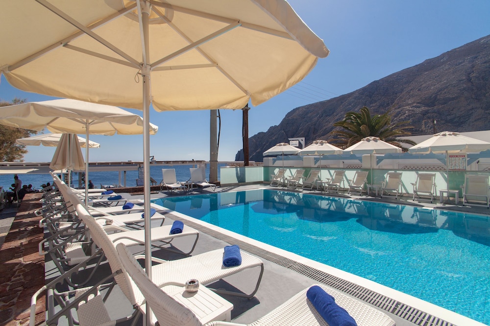 Poseidon Beach Hotel in Fira, Greece