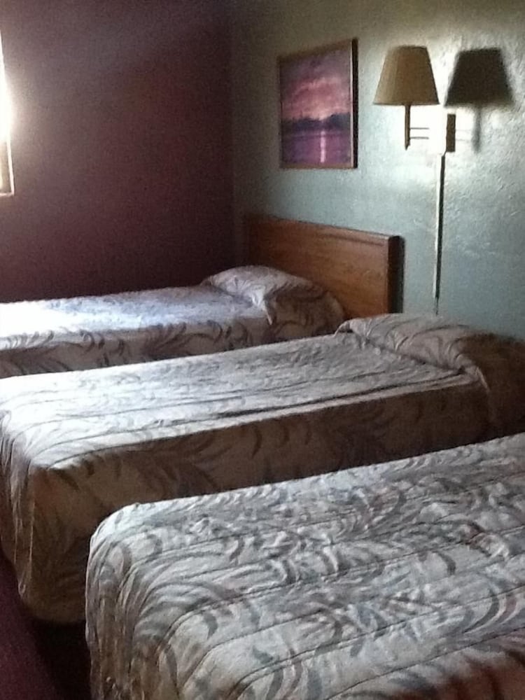 Snowy River Inn - photo 9