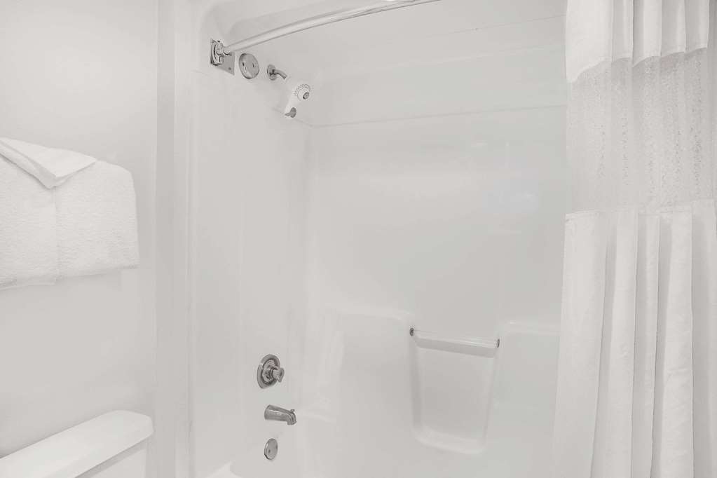 Baymont by Wyndham Janesville - photo 11