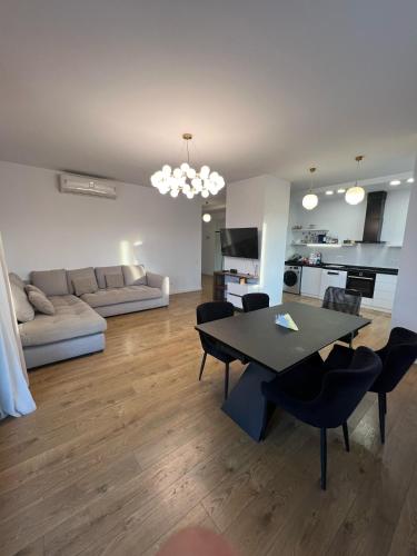 Luxury apartment Gardens