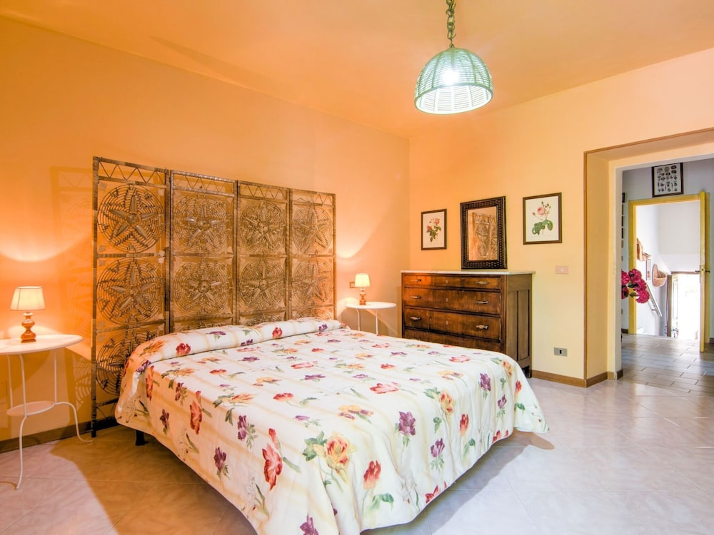 Magnifique Villa with Pool — 4-Star Luxury Hotel in Amandola, Italy