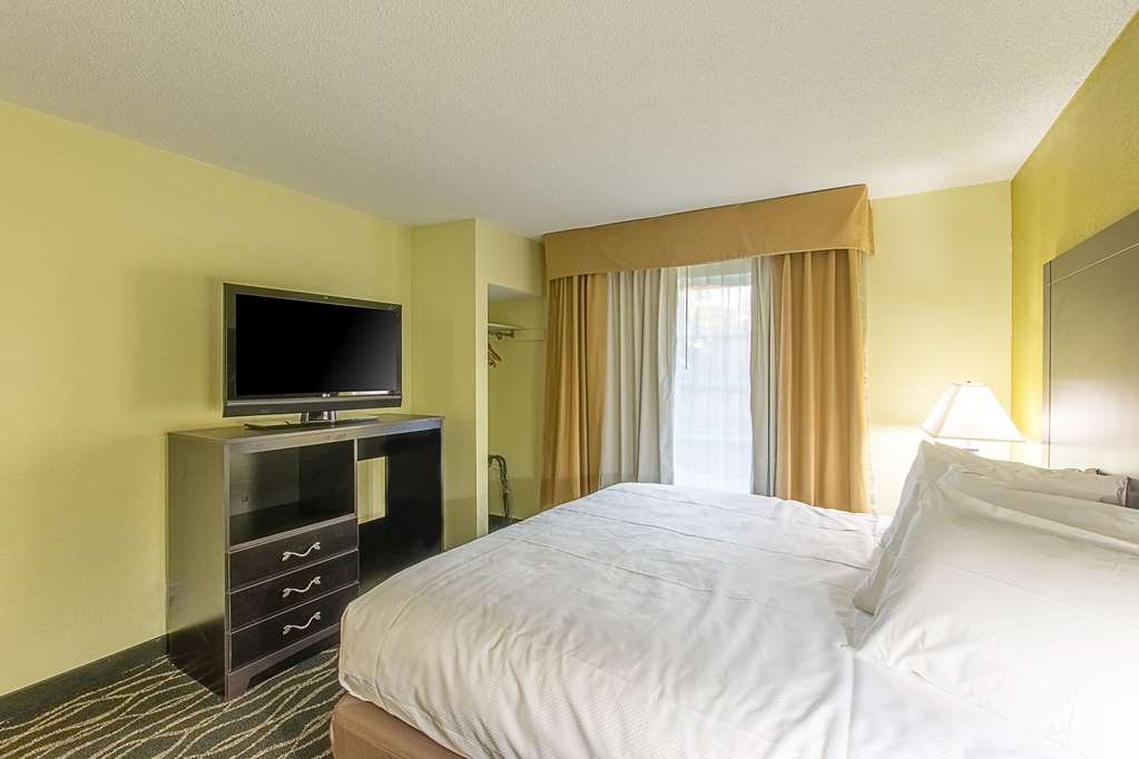 Clarion Inn Columbia Airport - photo 29