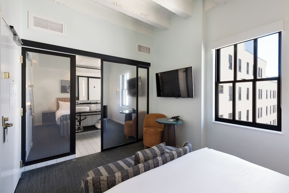 The Guild Hotel San Diego Downtown a Marriott Tribute Portfolio Hotel - photo 18