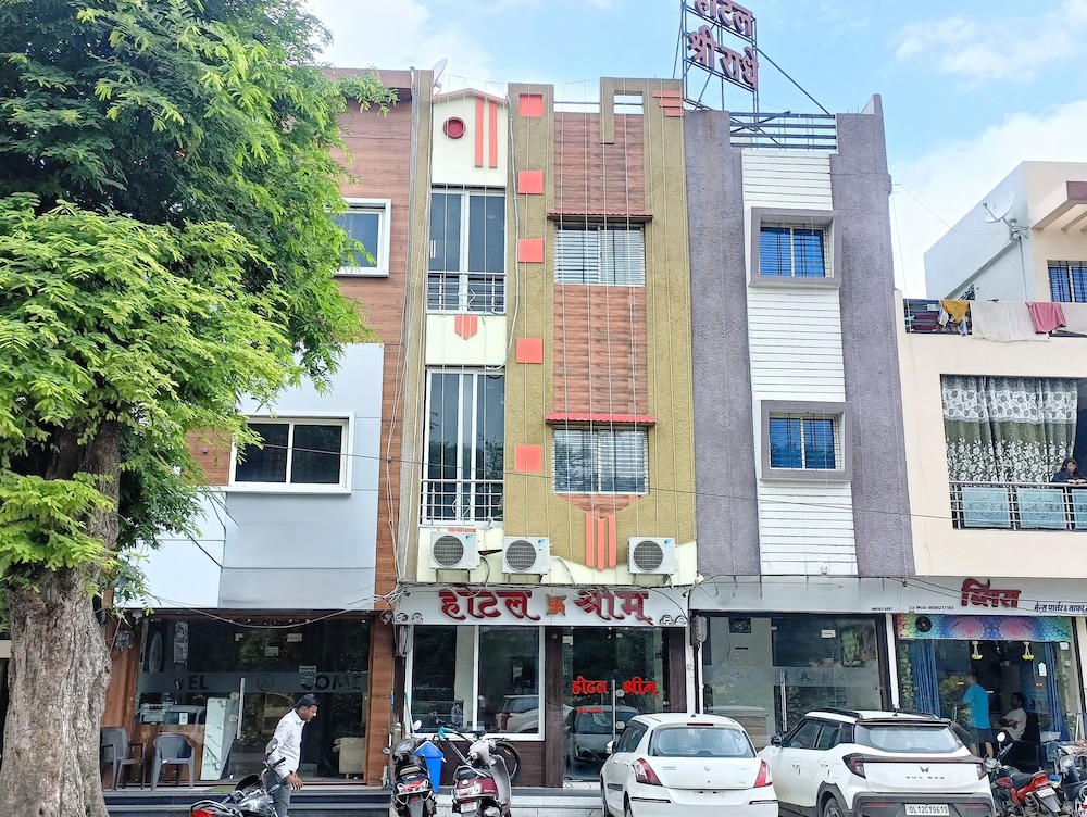 Hotel Shreem - carbon neutral hotel in Ujjain