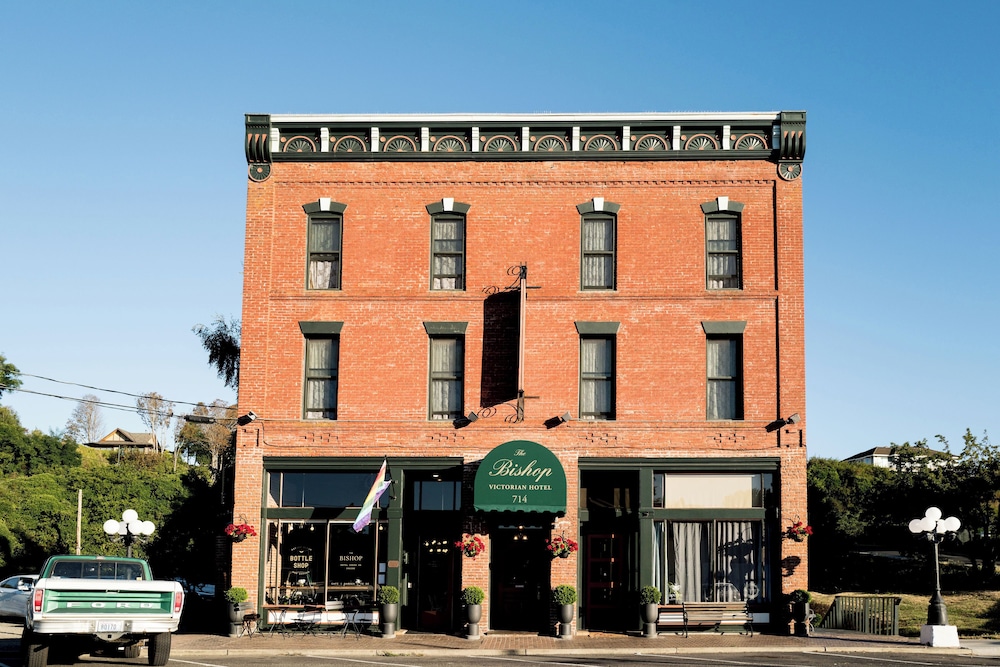 The Bishop Hotel - photo 21