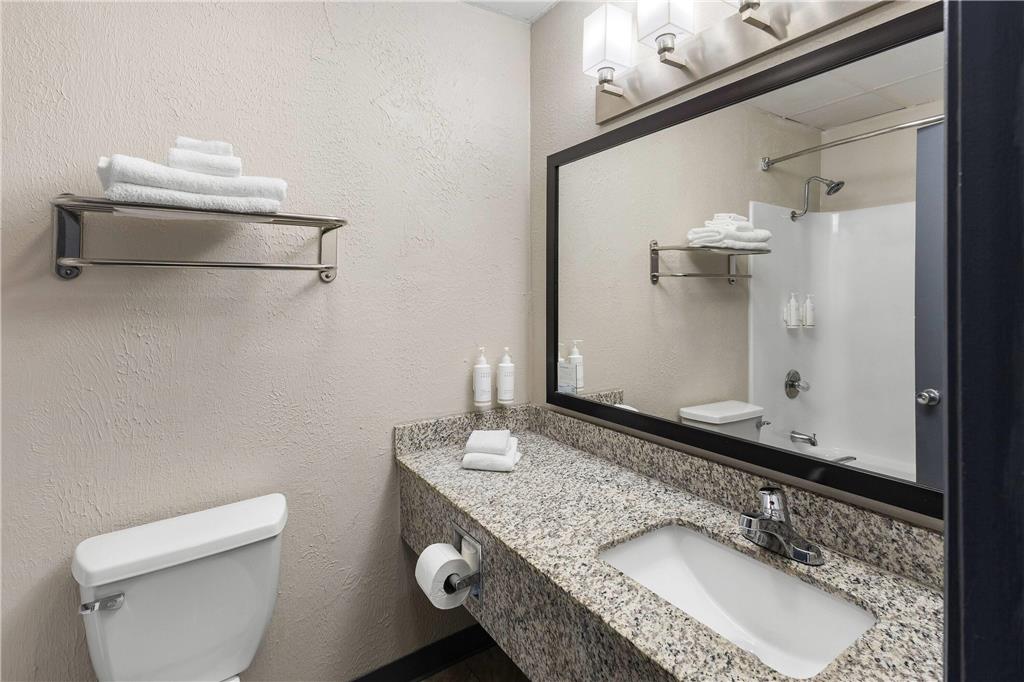 Days Inn by Wyndham Madisonville - photo 35