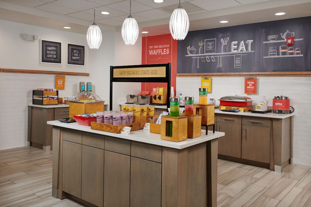 Hampton Inn Lockport Buffalo - photo 26