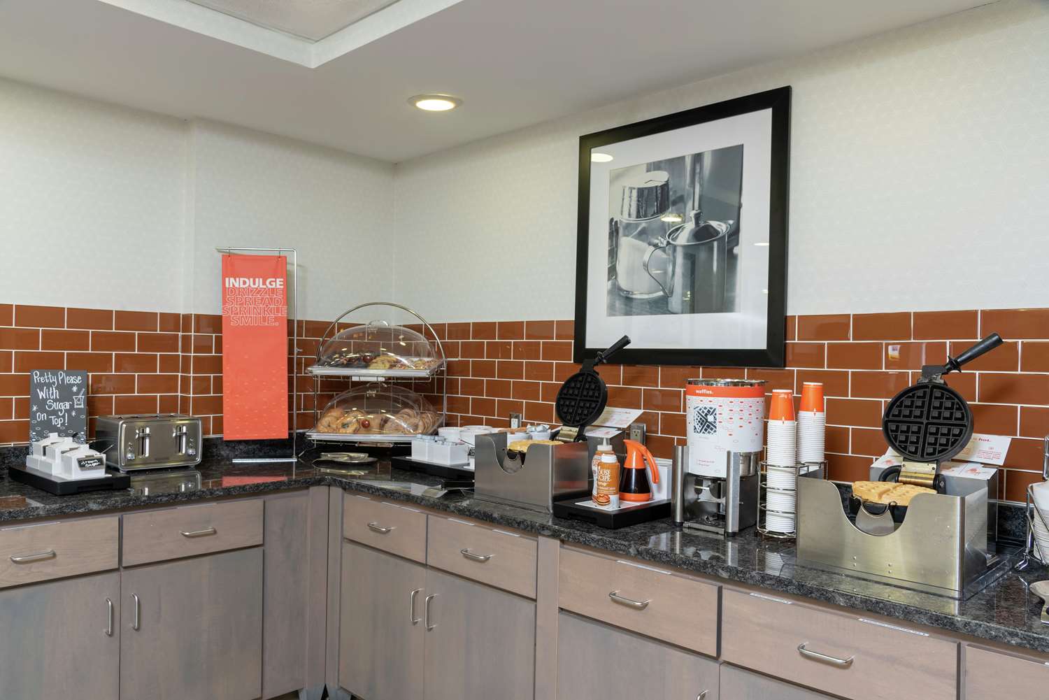 Hampton Inn Akron South - photo 21