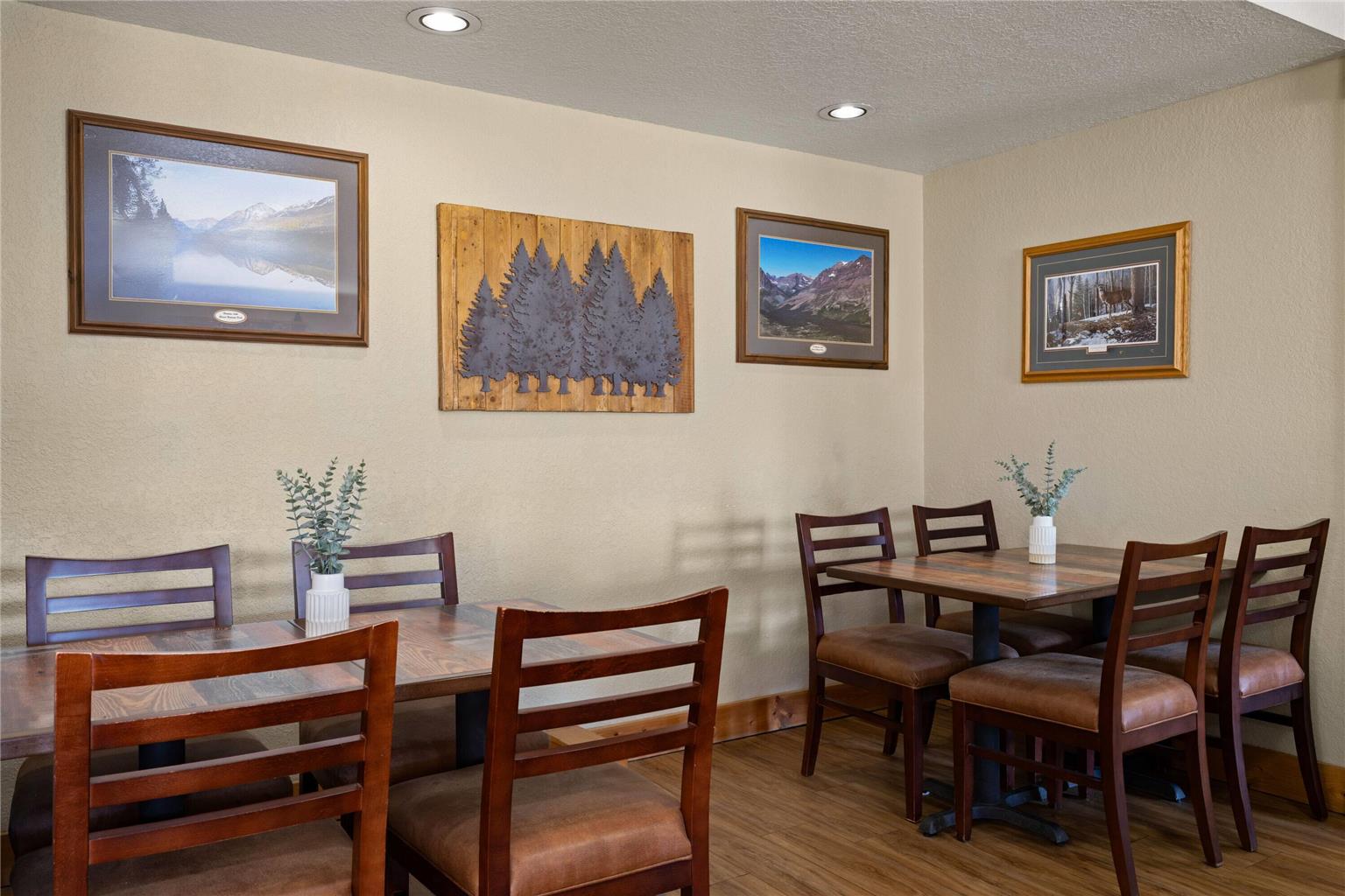Super 8 by Wyndham Kalispell Glacier National Park - photo 7