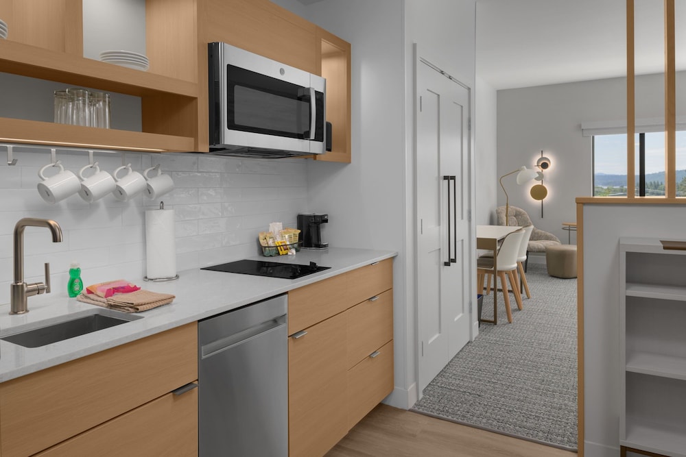 TownePlace Suites by Marriott Coeur d'Alene - photo 20
