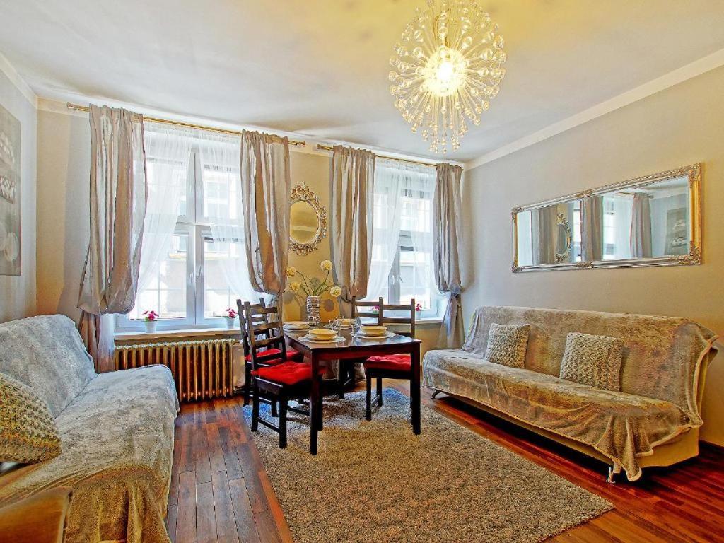 Apartament Kameralny Przy Ulicy Długiej — 4-Star Luxury Hotel in Gdansk, Poland