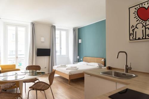 Youhosty Ticinese Suite 1 — 4-Star Luxury Hotel in Milan, Italy