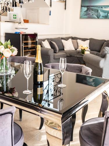 Elegant Hvar town villa with pool — 4-Star Luxury Hotel in Hvar, Croatia