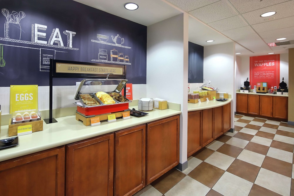 Hampton Inn & Suites Tucson East Williams Center - photo 26