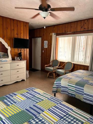 Seahorse Inn - photo 40