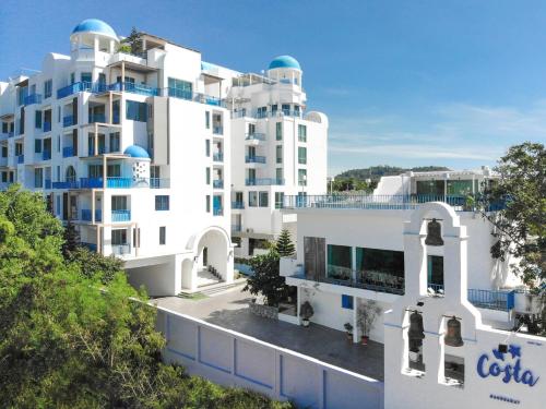 Costa Beach Residence & Jacuzzi — 4-Star Luxury Hotel in Sattahip, Thailand