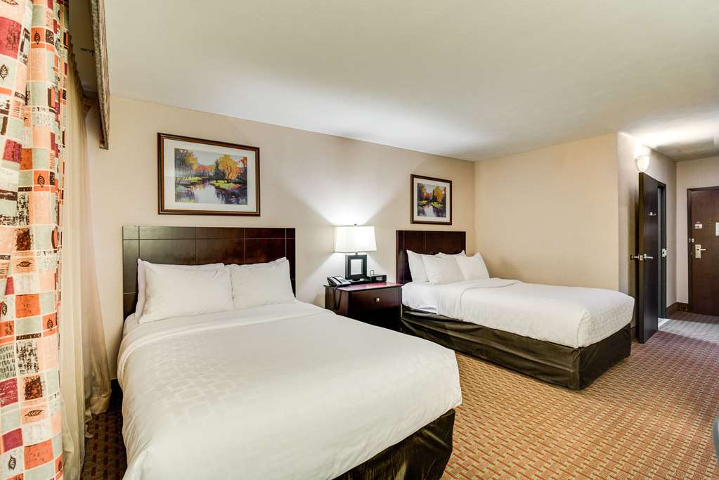 Clarion Hotel Convention Center - photo 13