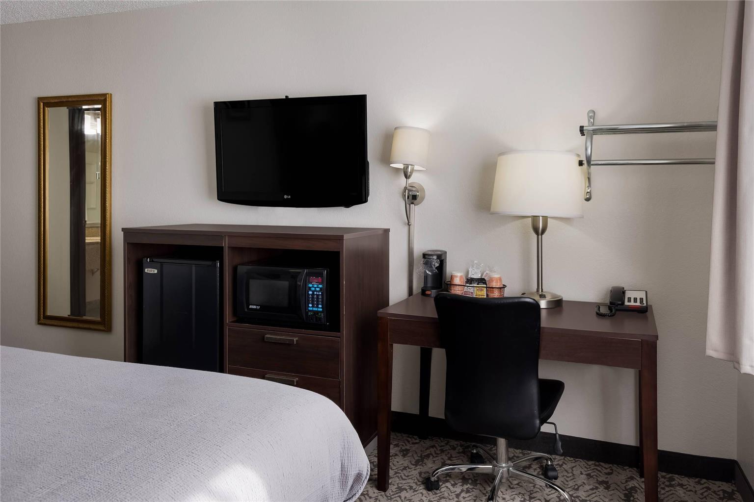 Quality Inn Hall of Fame - photo 21