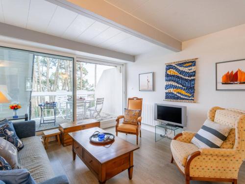 Appartement La Trinité sur Mer 3 pièces 6 personnes FR 1 477 173 — 4-Star Luxury Hotel in La Trinite-Sur-Mer, France