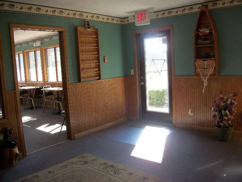 Mohican Little Brown Inn - photo 6