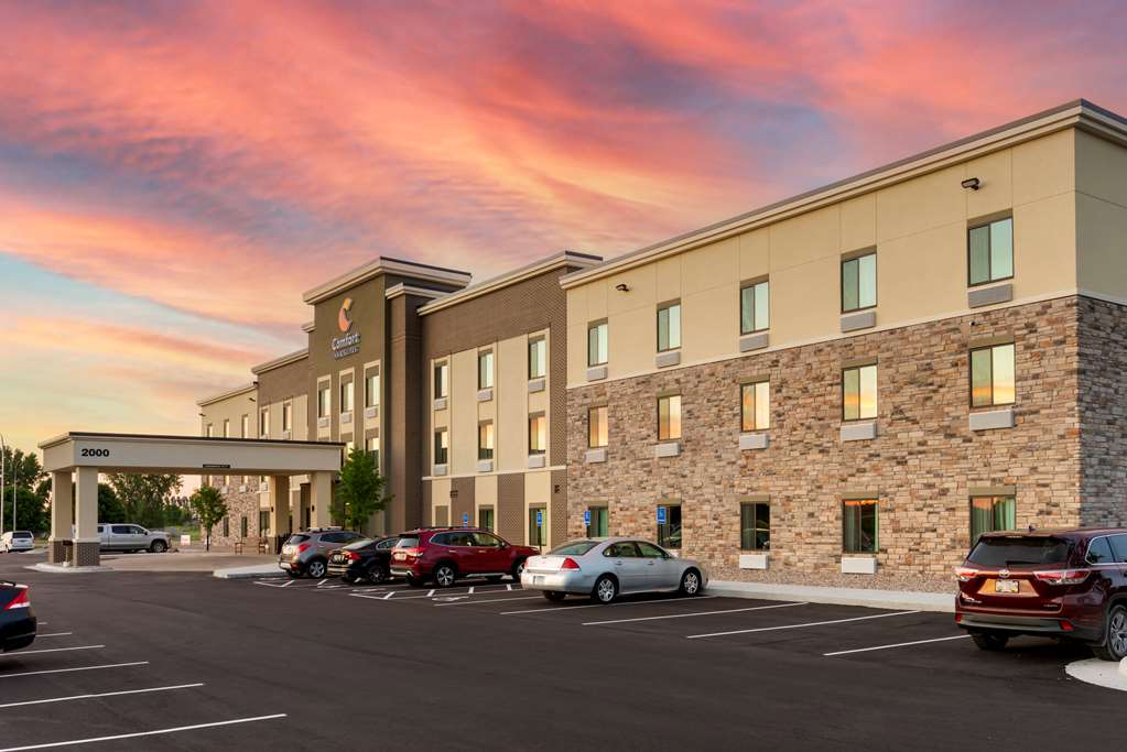 Comfort Inn & Suites North Mankato - carbon neutral hotel in Mankato