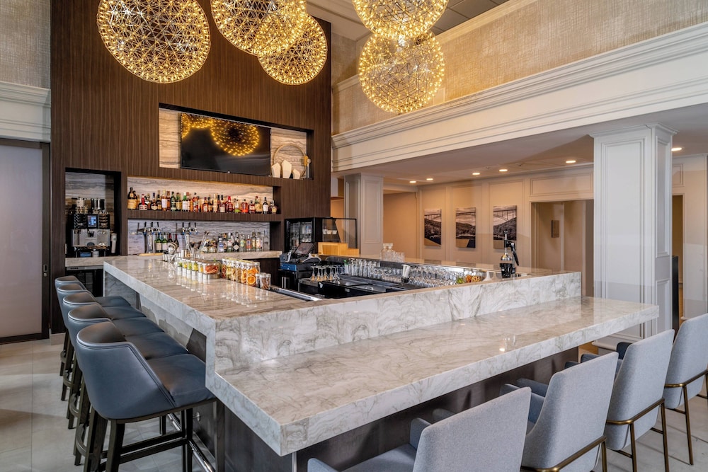 Delta Hotels by Marriott Huntington Downtown - photo 27