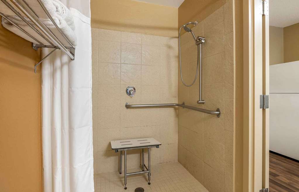 Extended Stay America Select Suites Gainesville I 75 - photo 37