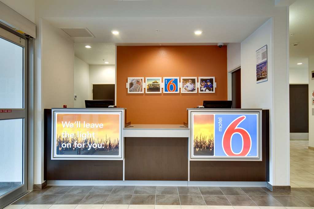 Motel 6 Poplar Bluff MO - photo 68