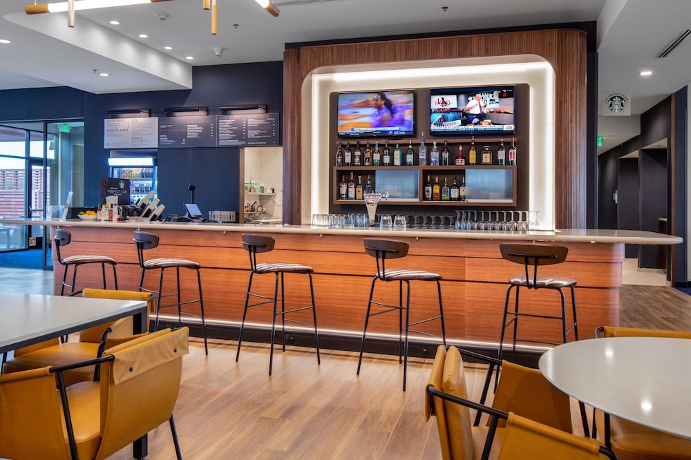 Courtyard by Marriott Conway - photo 26
