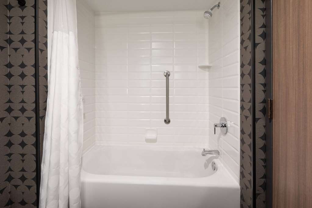 Riverbend Hotel and Suites Trademark Collection by Wyndham - photo 23