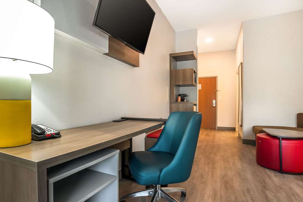 Comfort Inn & Suites Crestview South - photo 14