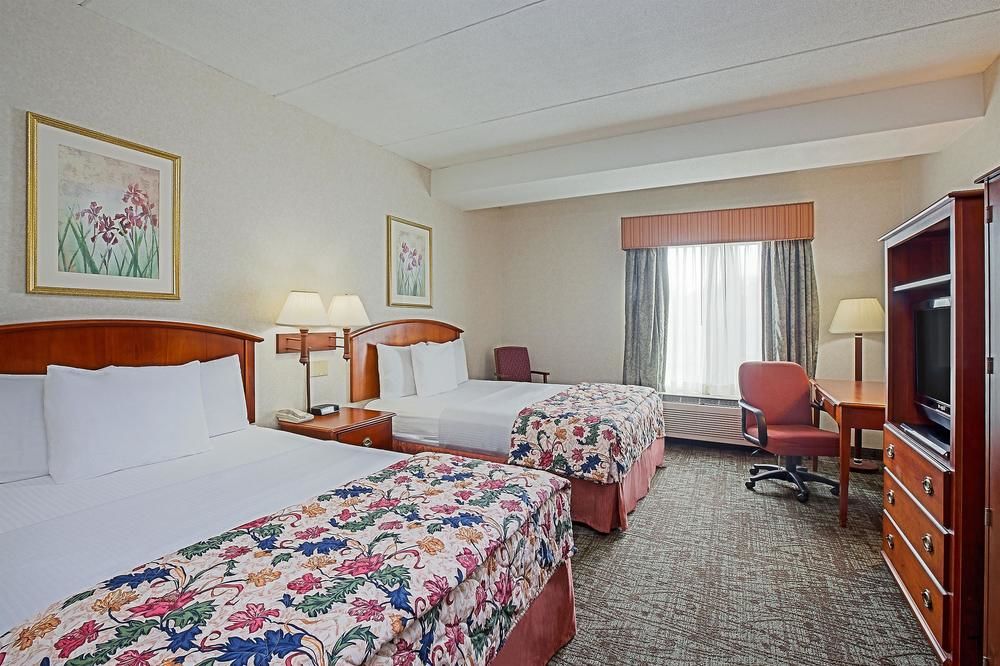 La Quinta Inn Paramus - photo 5