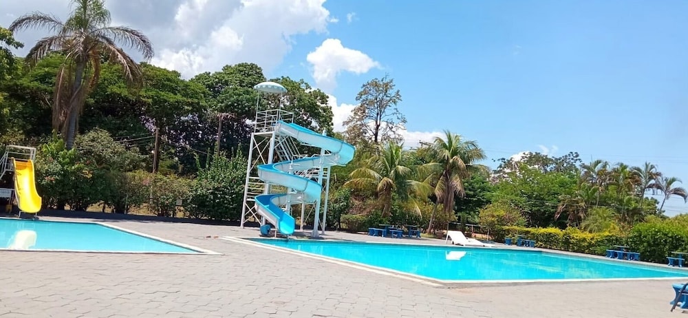 Hotel Paranoa — Panorama