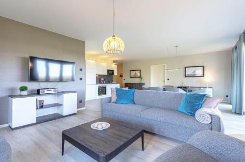 Strandläufer 5 Sterne Ferienwohnung mit Komfort Wellness & Ostseeblick — 4-Star Luxury Hotel in Wustrow, Germany