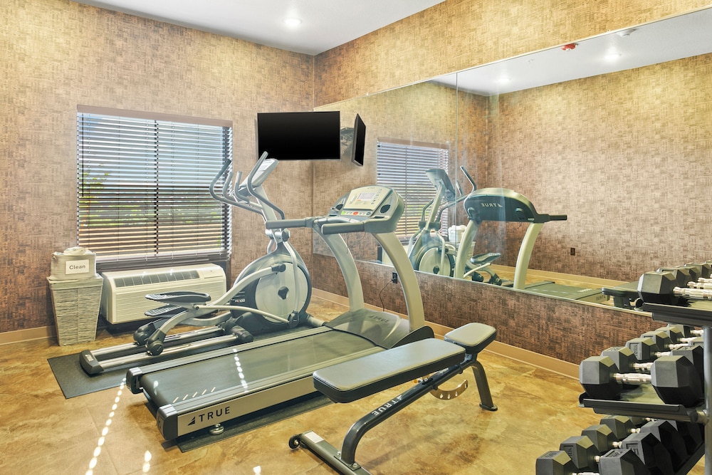 Cobblestone Hotel & Suites Wickenburg - photo 45