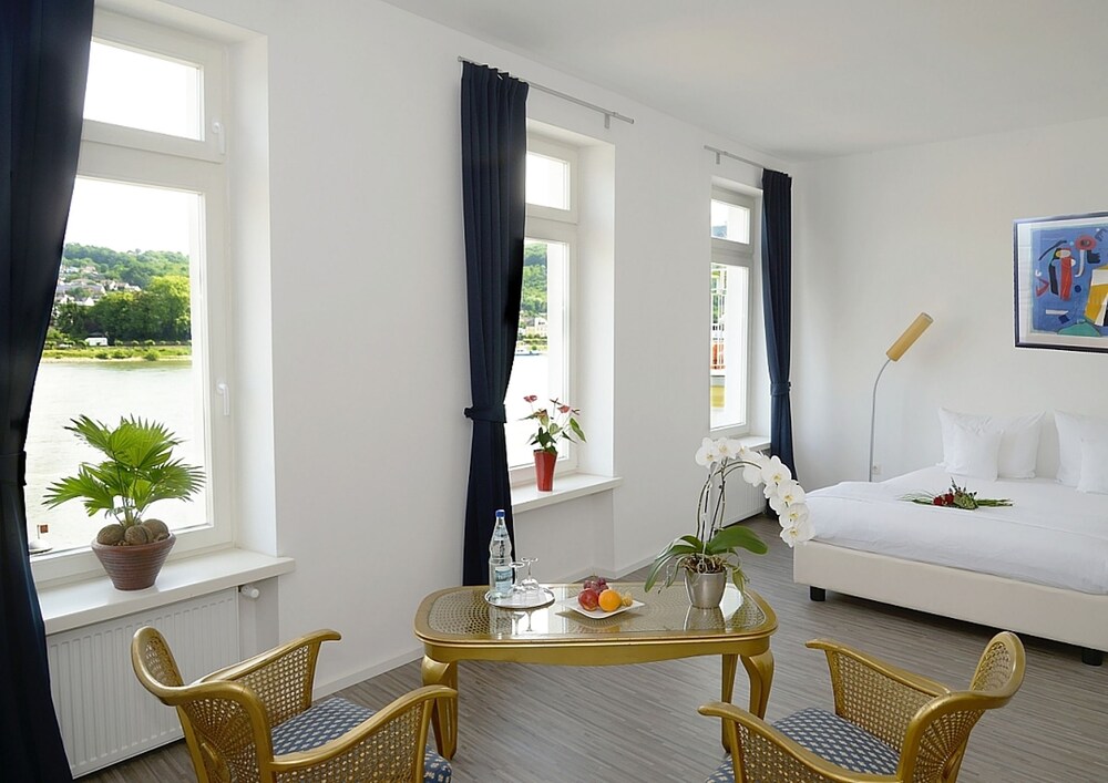Rhein Hotel Anker — hotel in Remagen