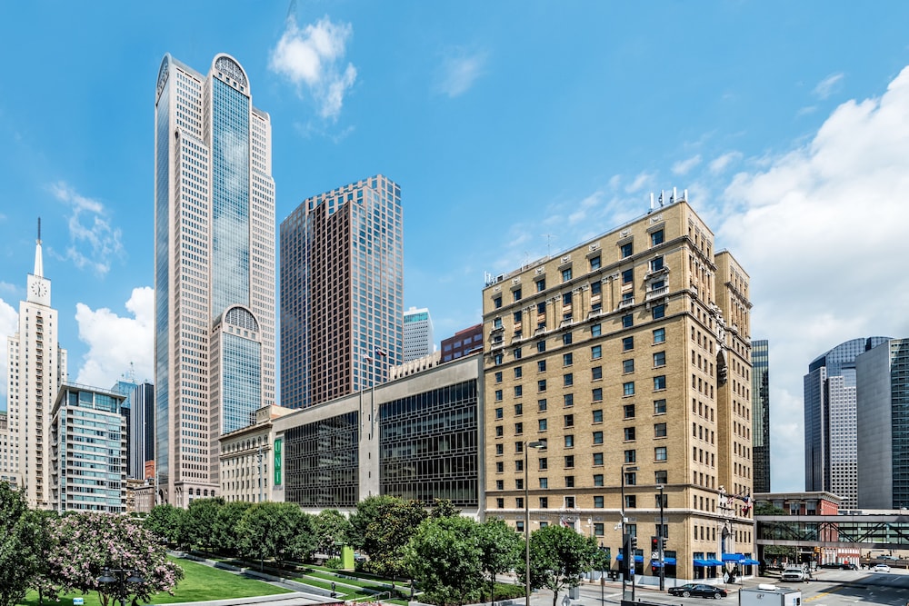 Hotel Indigo Dallas Downtown an IHG Hotel - featured photo