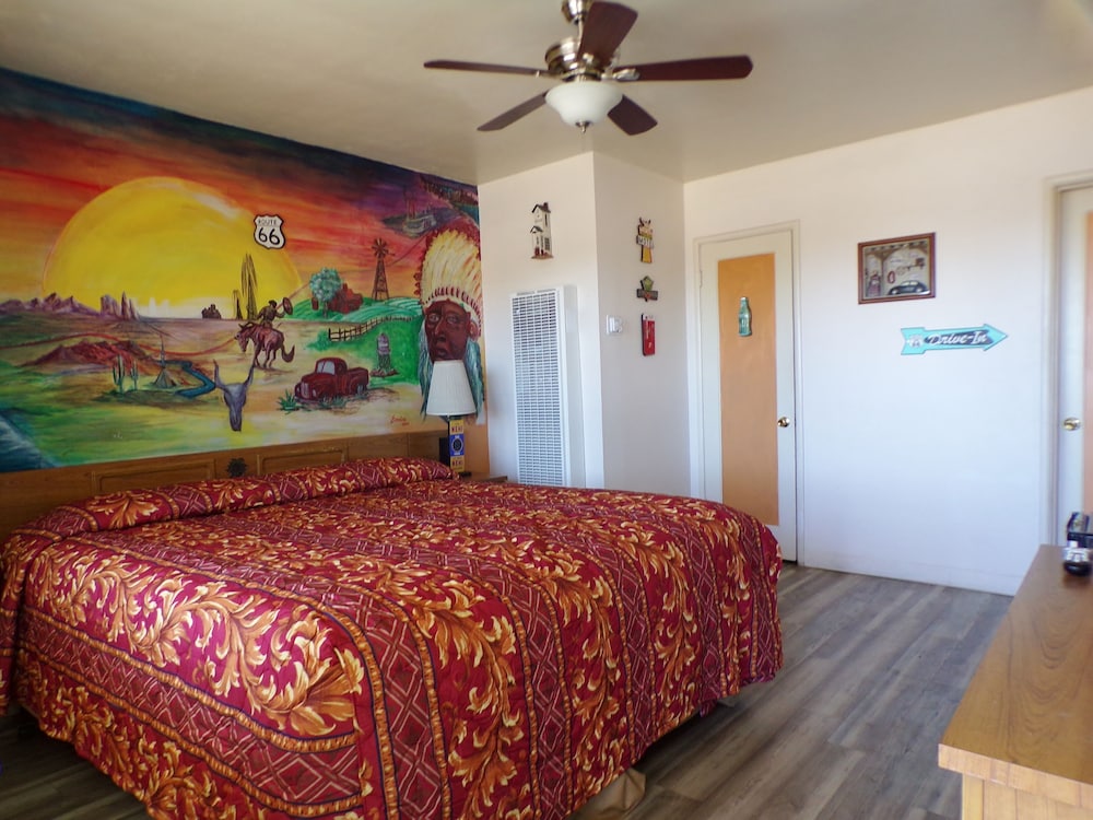 Cypress Tree Motel - photo 15