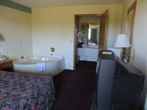 Caprice Motor Inn - photo 21