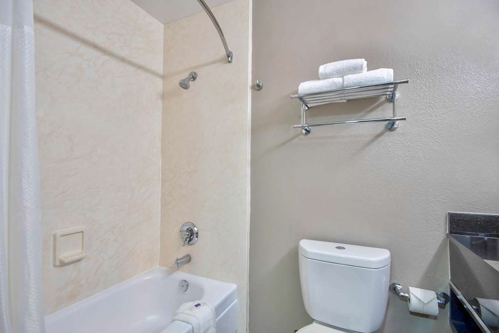 Studio 6 Extended Stay Austin TX Midtown - photo 20