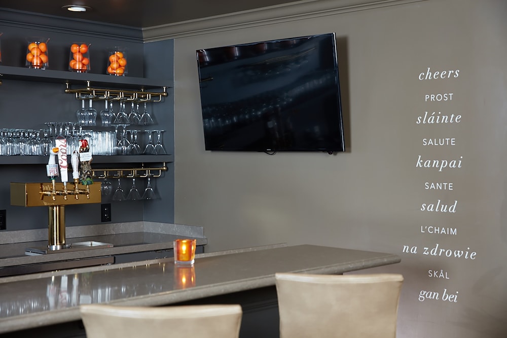 Ethan Allen Hotel - photo 38