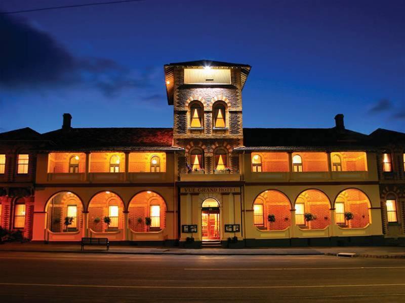 Vue Grand — Queenscliff