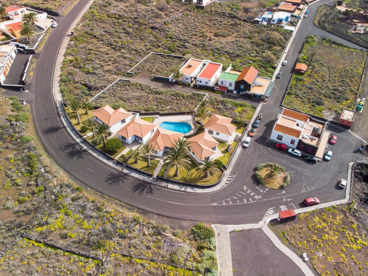 Bungalows Los Roques de Salmor — hotel in Frontera