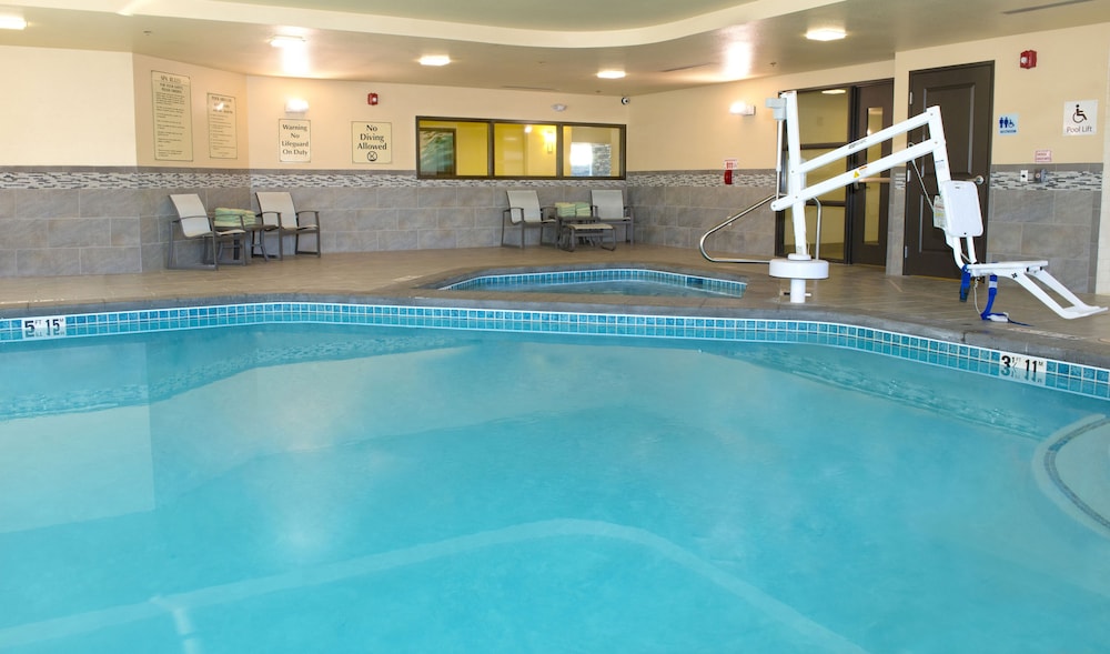 Holiday Inn Express & Suites Colorado Springs Central by IHG - photo 42