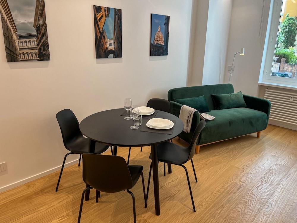 4BNB Charming Giuliana Apartment — 4-Star Luxury Hotel in Rome, Italy
