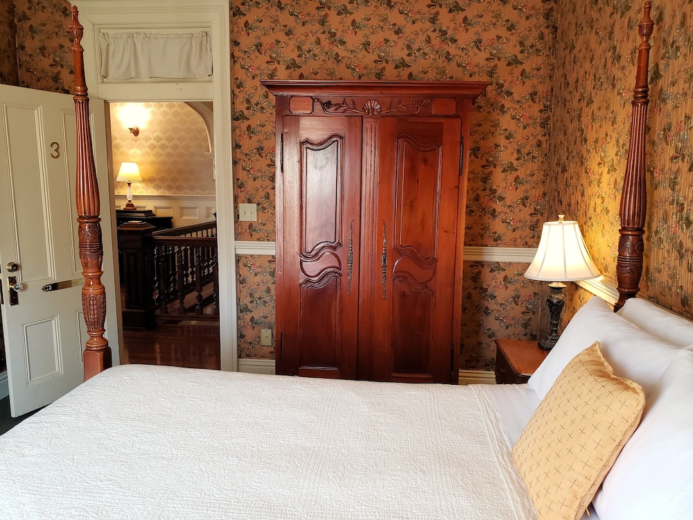 Iron Horse Hotel - photo 18
