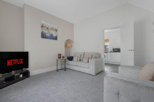 Chic Retreat Coastal Town Sleeps 4 — 4-Star Luxury Hotel in Saltburn-By-The-Sea, United Kingdom