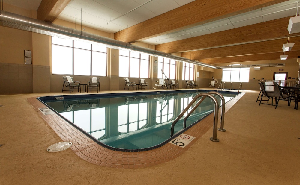 Hampton Inn Marquette Waterfront - photo 30