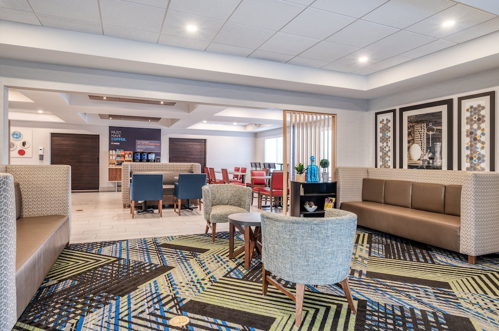 Holiday Inn Express & Suites Vandalia by IHG - photo 51