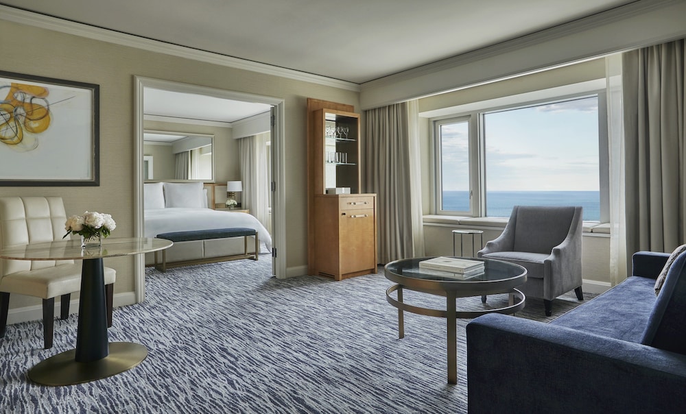 Four Seasons Hotel Chicago - photo 11